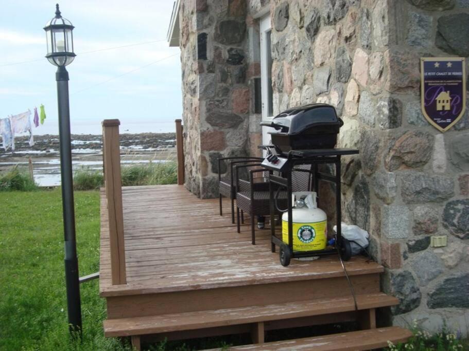 Le Petit Chalet De Pierres Sainte-Luce-sur-Mer Extérieur photo