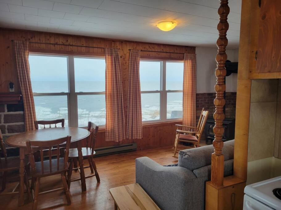 Le Petit Chalet De Pierres Sainte-Luce-sur-Mer Extérieur photo